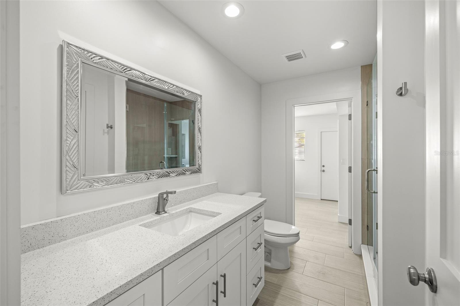 Image 22 of 26 For 3114 Tampa Bay Boulevard