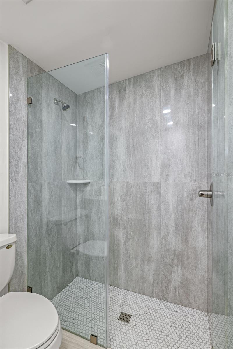 Image 23 of 26 For 3114 Tampa Bay Boulevard