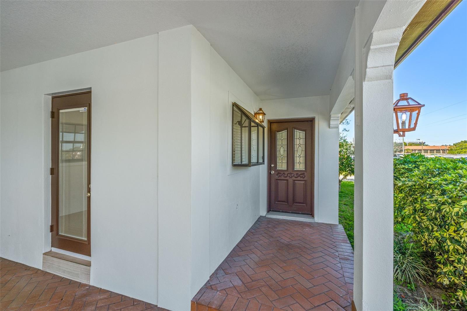 Image 4 of 26 For 3114 Tampa Bay Boulevard