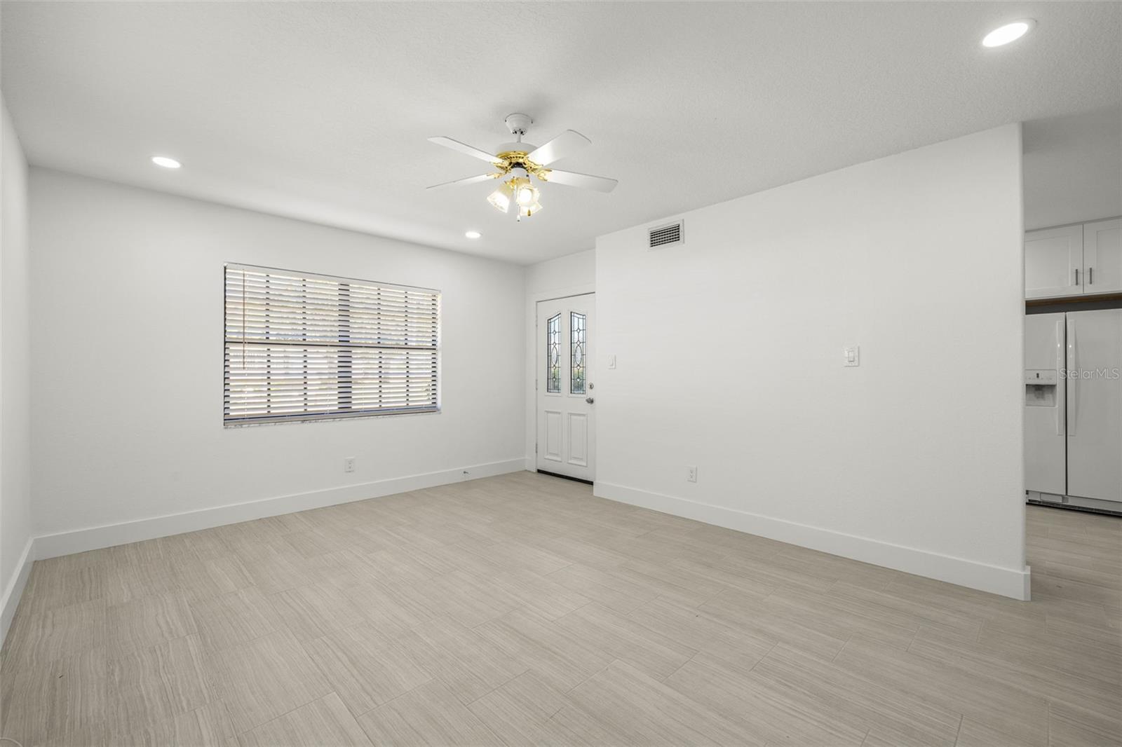 Image 6 of 26 For 3114 Tampa Bay Boulevard