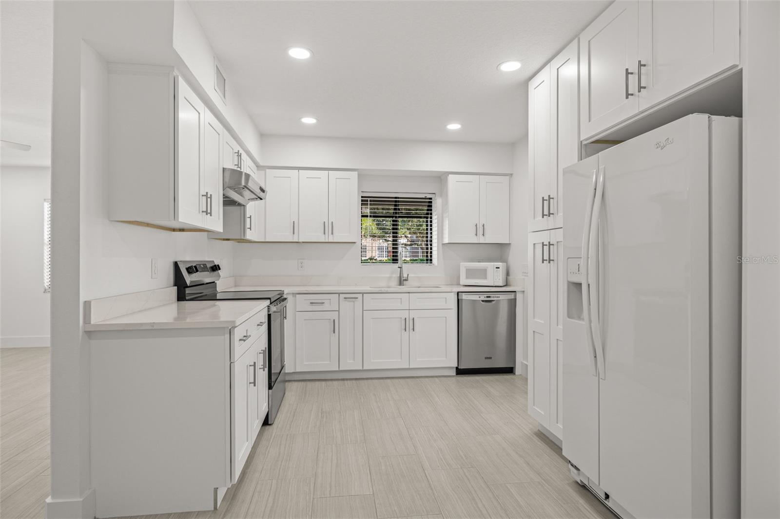 Image 9 of 26 For 3114 Tampa Bay Boulevard