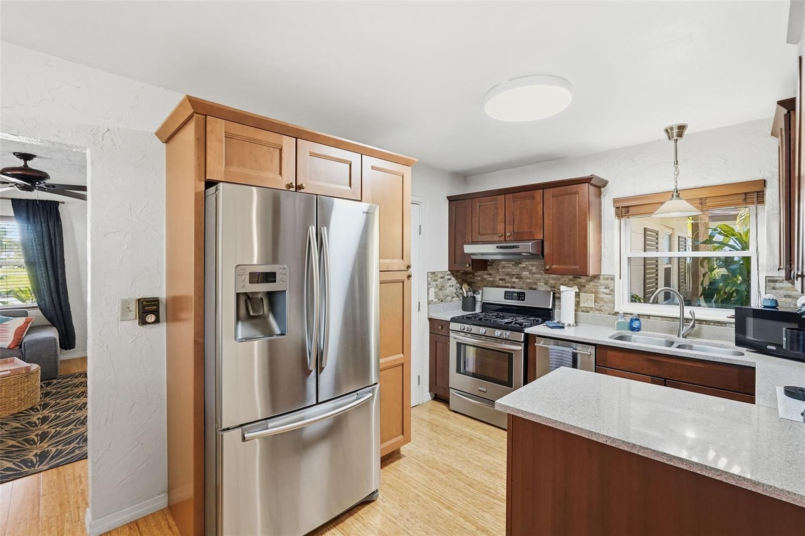 Image 10 of 37 For 135 Monroe Circle N