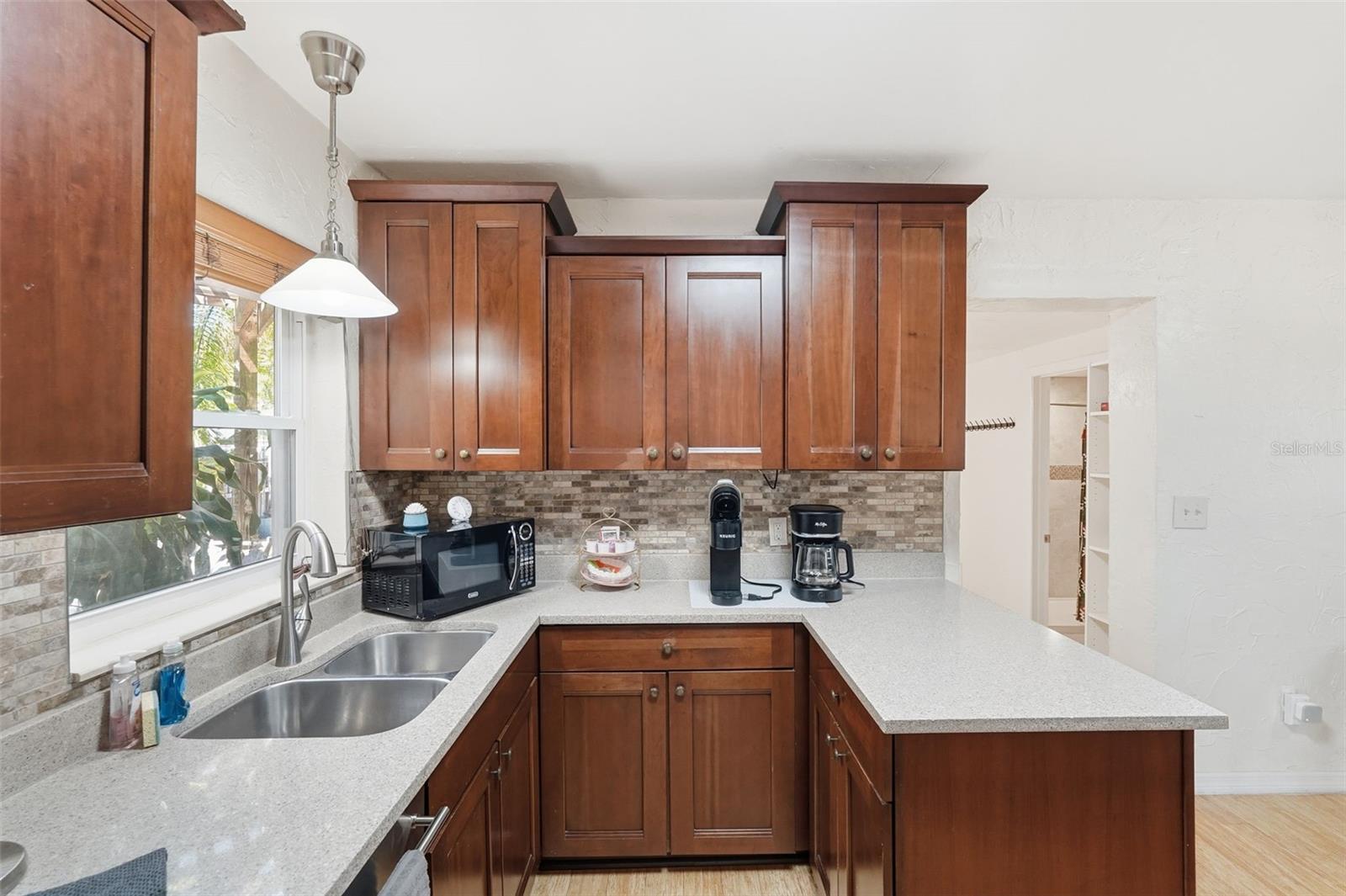 Image 12 of 37 For 135 Monroe Circle N