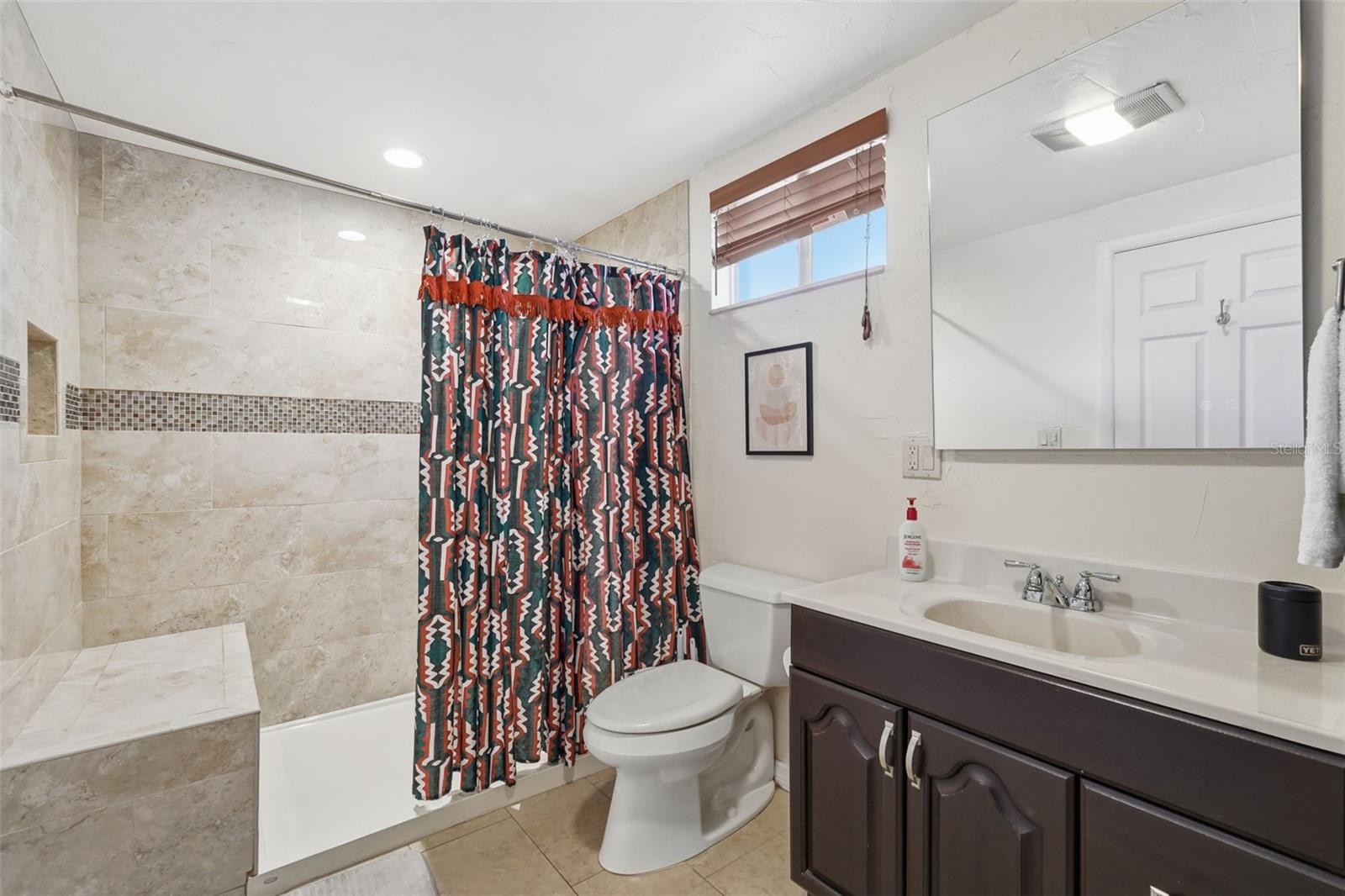 Image 23 of 37 For 135 Monroe Circle N