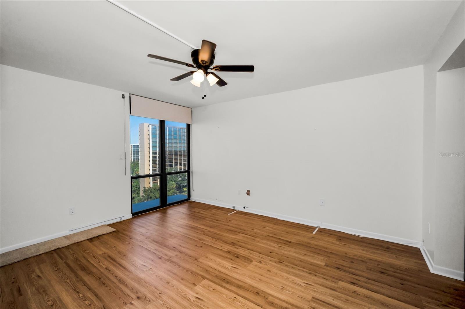 Image 27 of 53 For 80 Rogers Street 10a