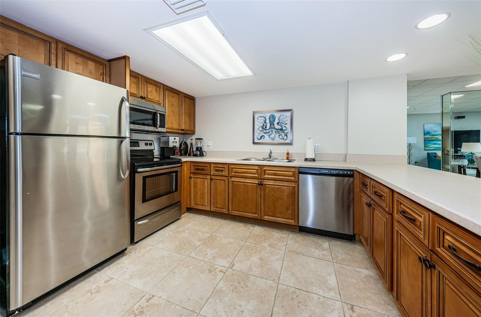 Image 43 of 53 For 80 Rogers Street 10a