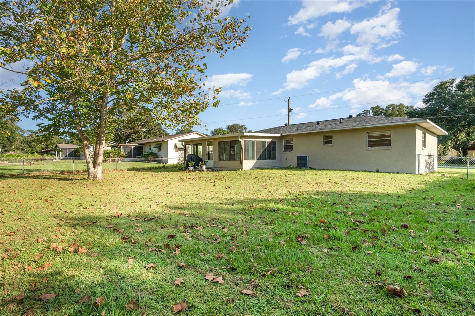 Image 24 of 34 For 413 First Drive