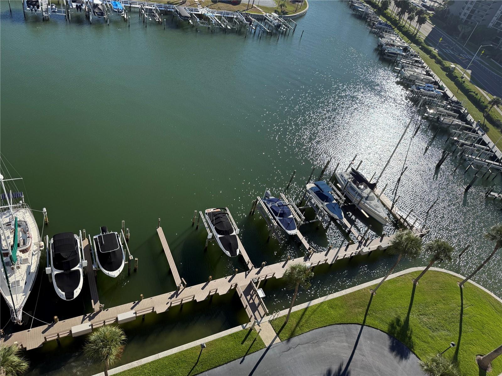 Image 37 of 43 For 1621 Gulf Boulevard 1203