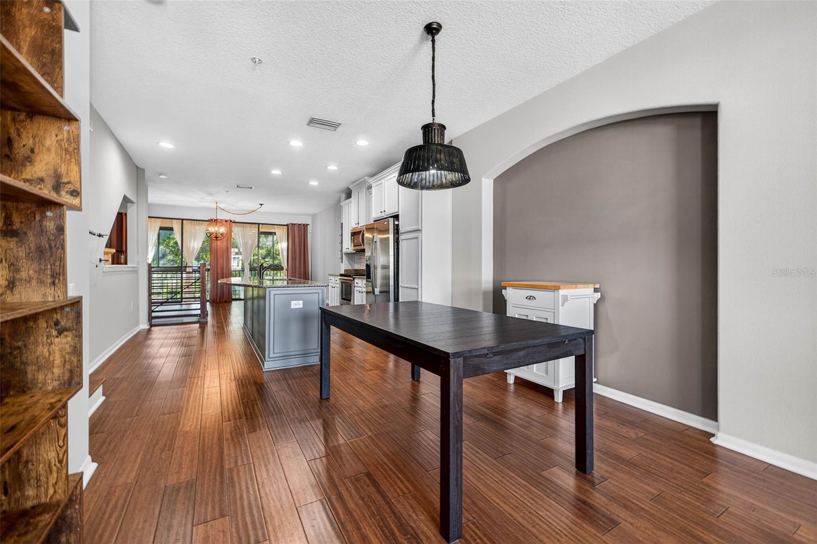 Image 18 of 39 For 9622 Bay Grove Lane