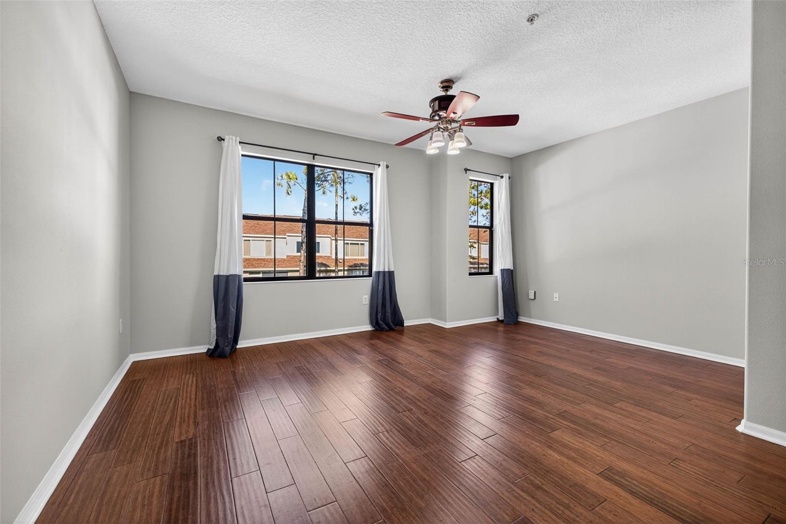 Image 19 of 39 For 9622 Bay Grove Lane