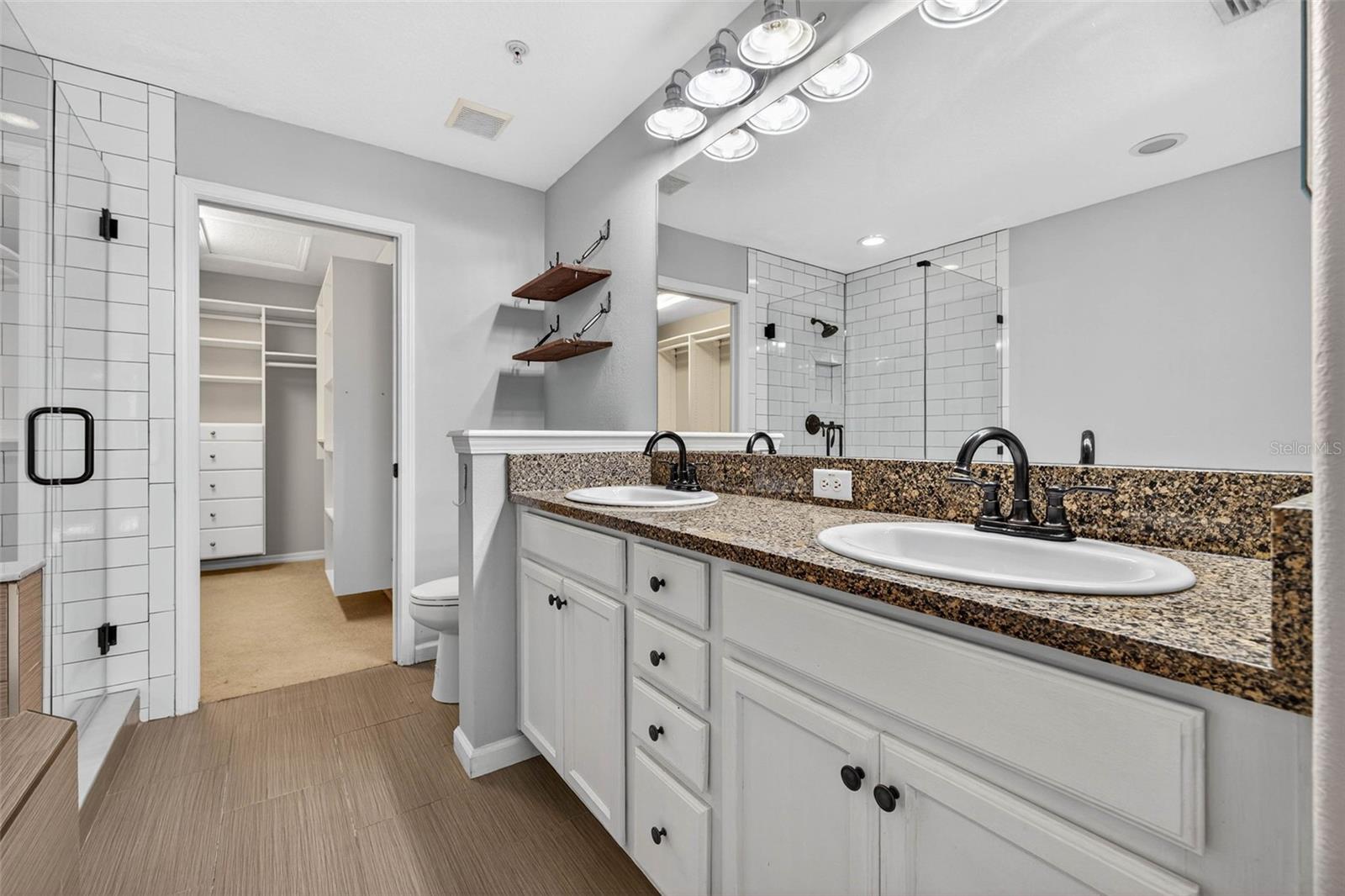 Image 26 of 39 For 9622 Bay Grove Lane