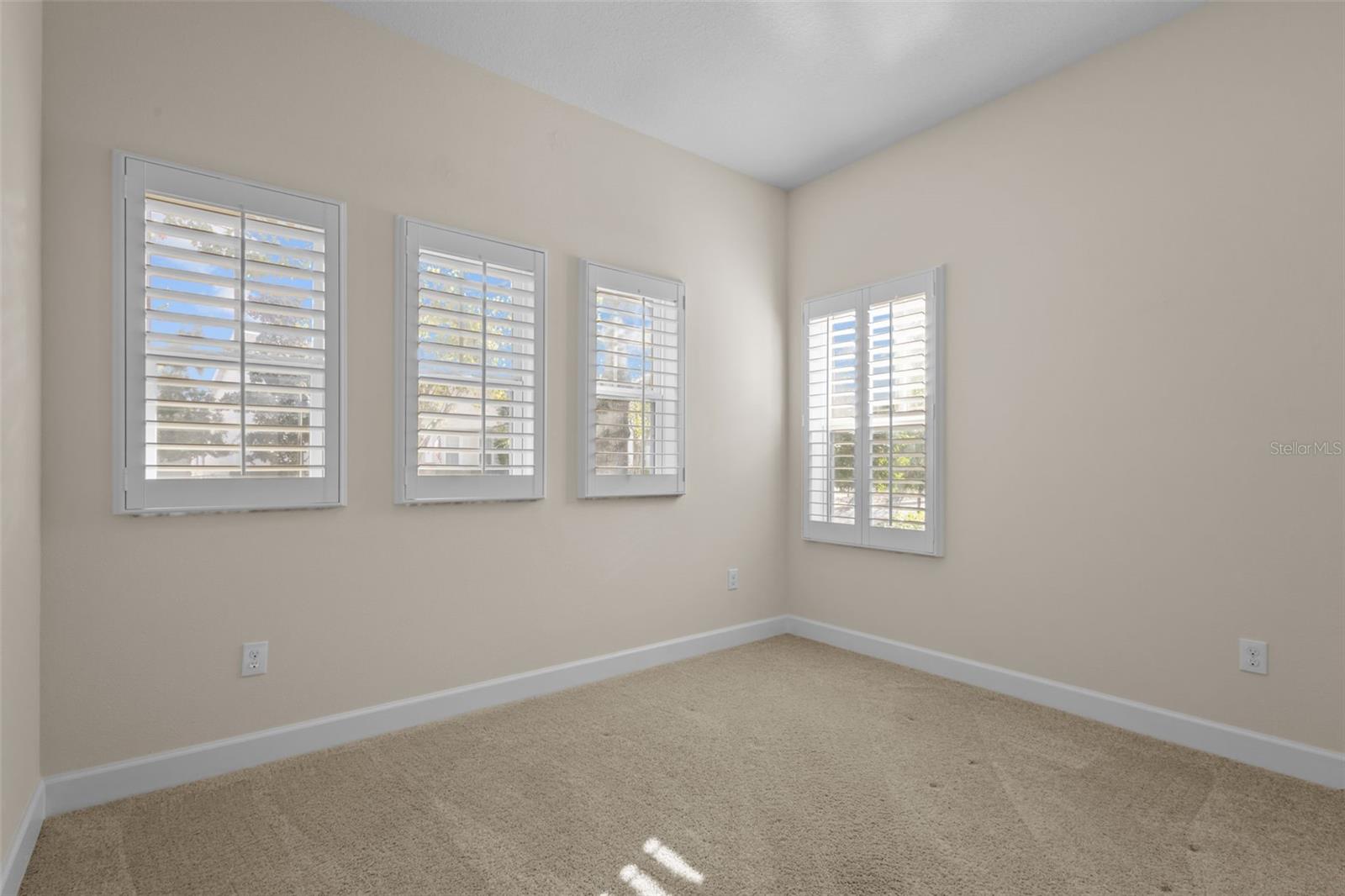 Image 18 of 46 For 3351 Coontie Court