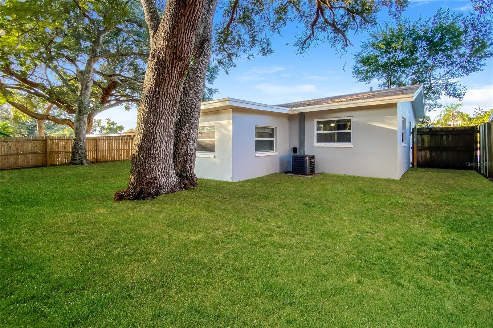 Image 14 of 16 For 1429 Spring Lane