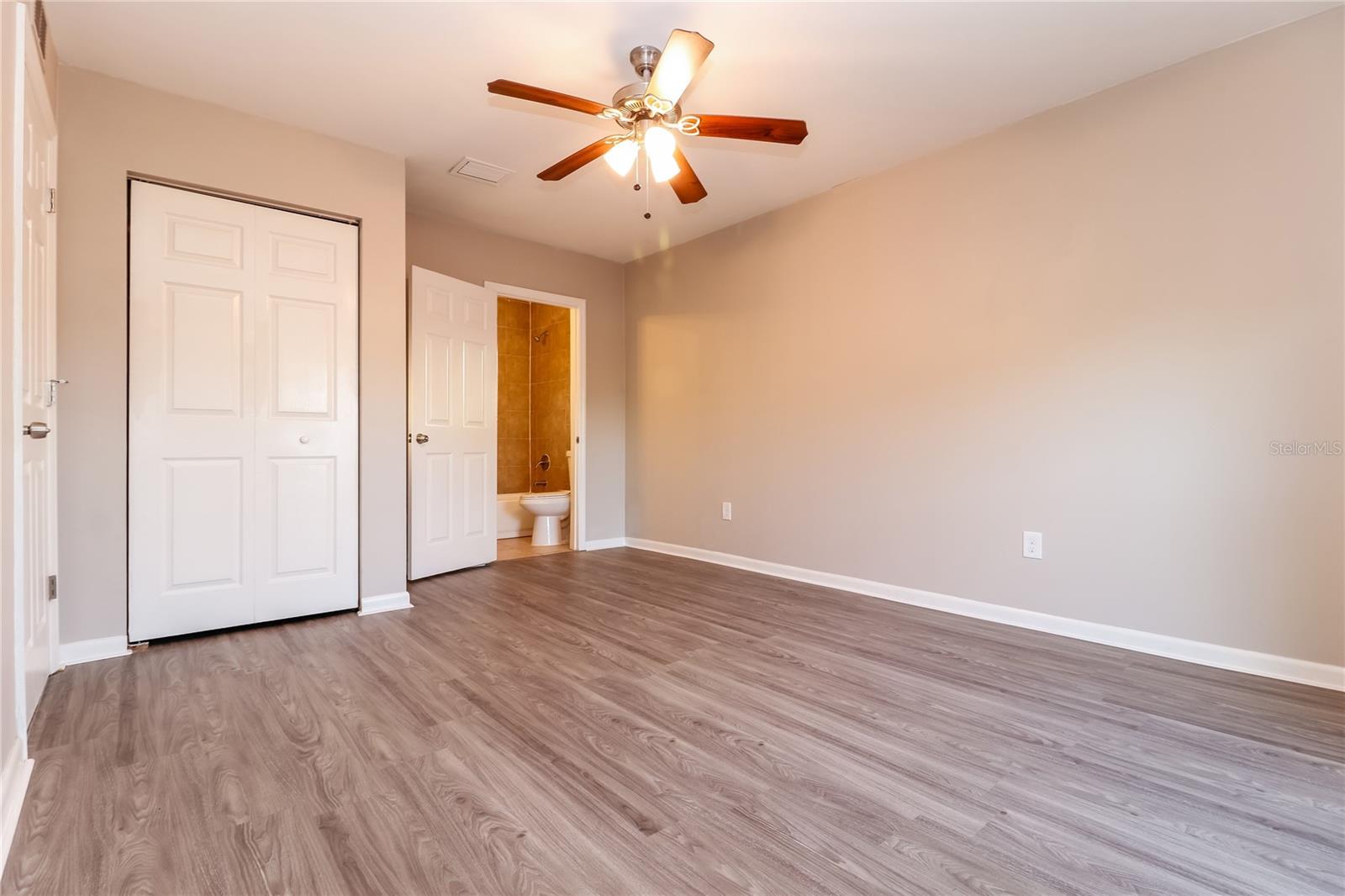 Image 8 of 16 For 1429 Spring Lane