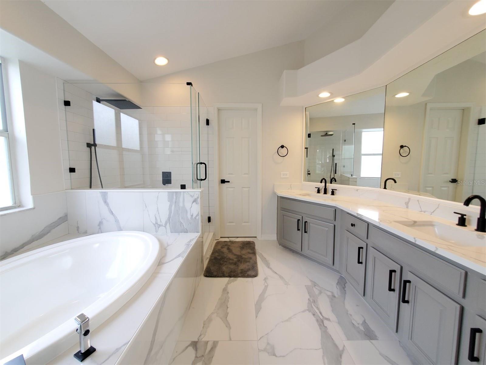 Image 13 of 26 For 5318 Twin Creeks Drive