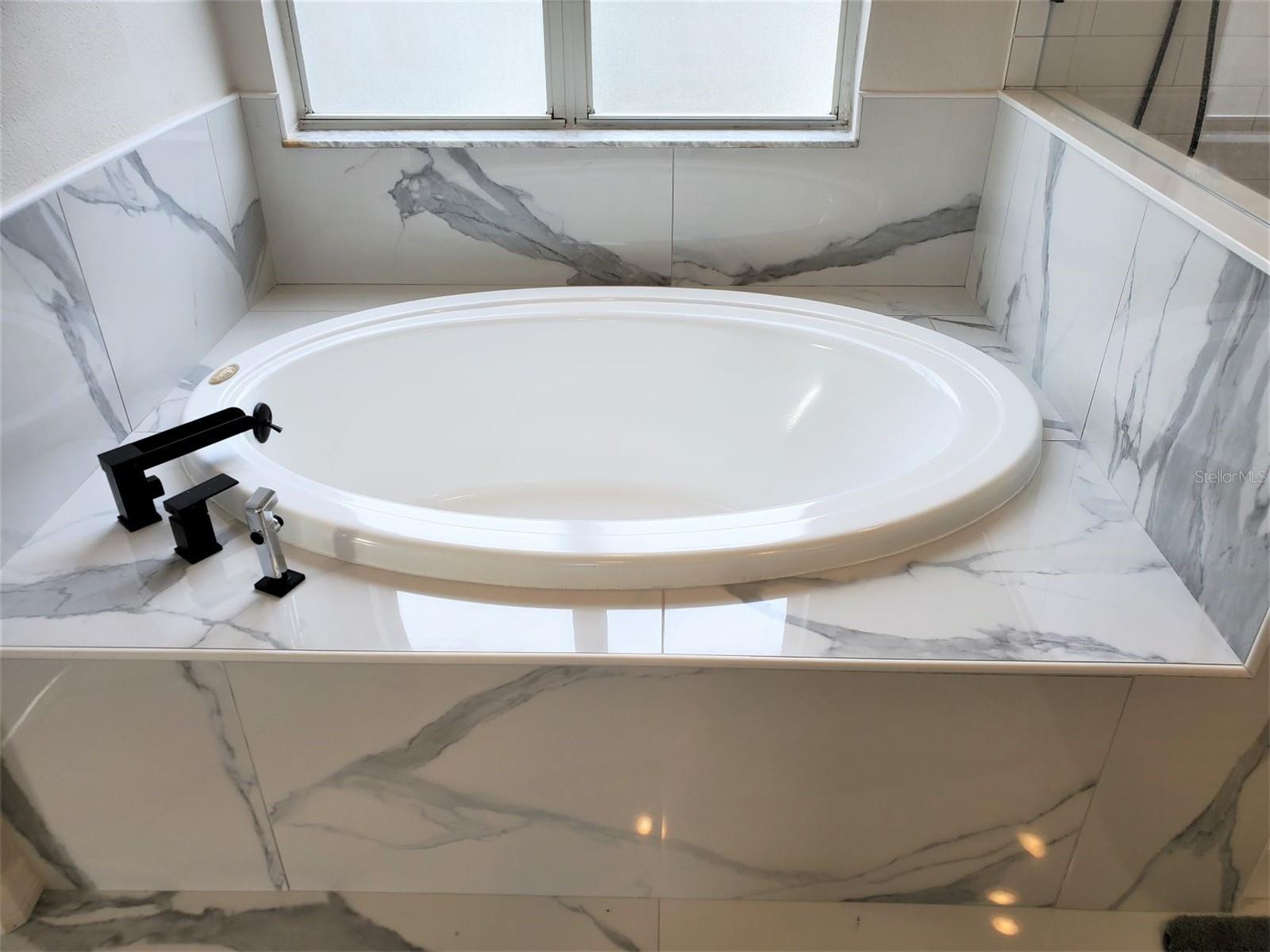 Image 14 of 26 For 5318 Twin Creeks Drive