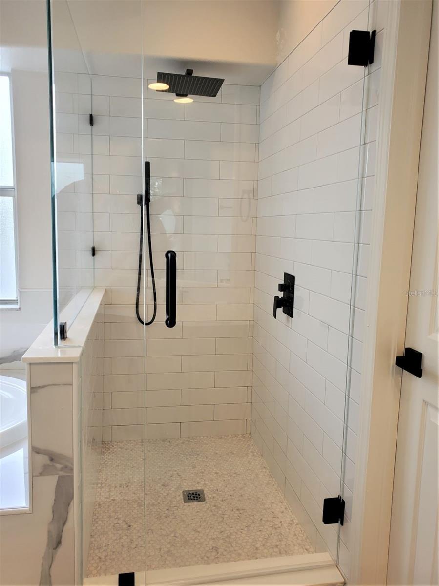 Image 15 of 26 For 5318 Twin Creeks Drive