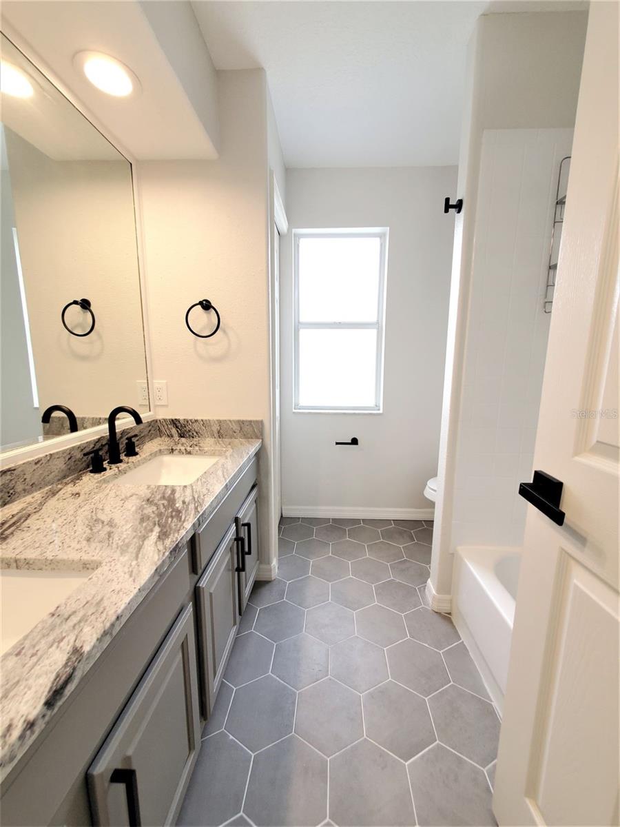 Image 22 of 26 For 5318 Twin Creeks Drive