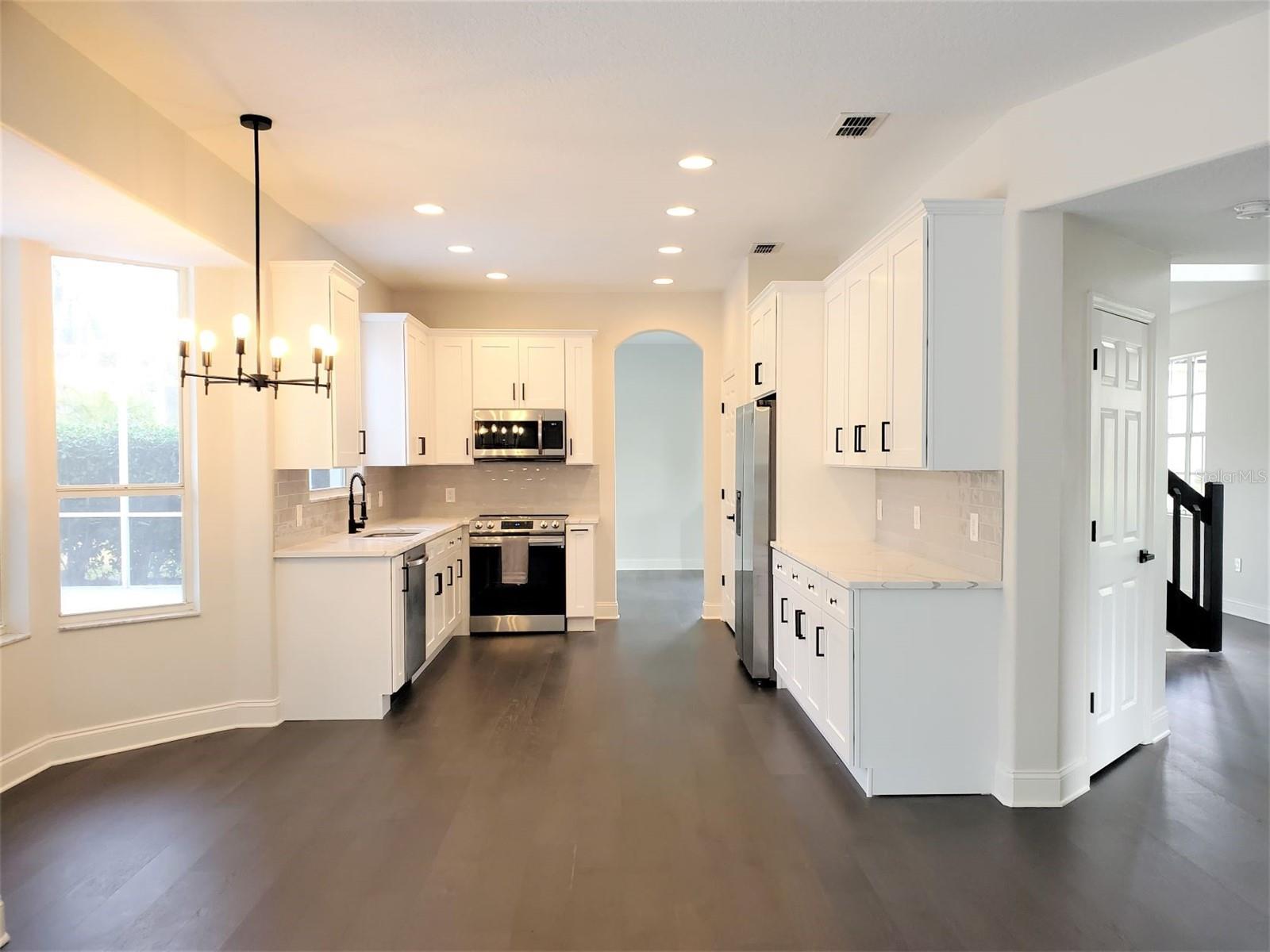 Image 8 of 26 For 5318 Twin Creeks Drive