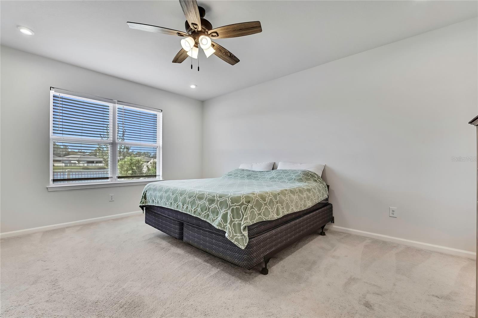 Image 26 of 53 For 18184 Turning Leaf Circle