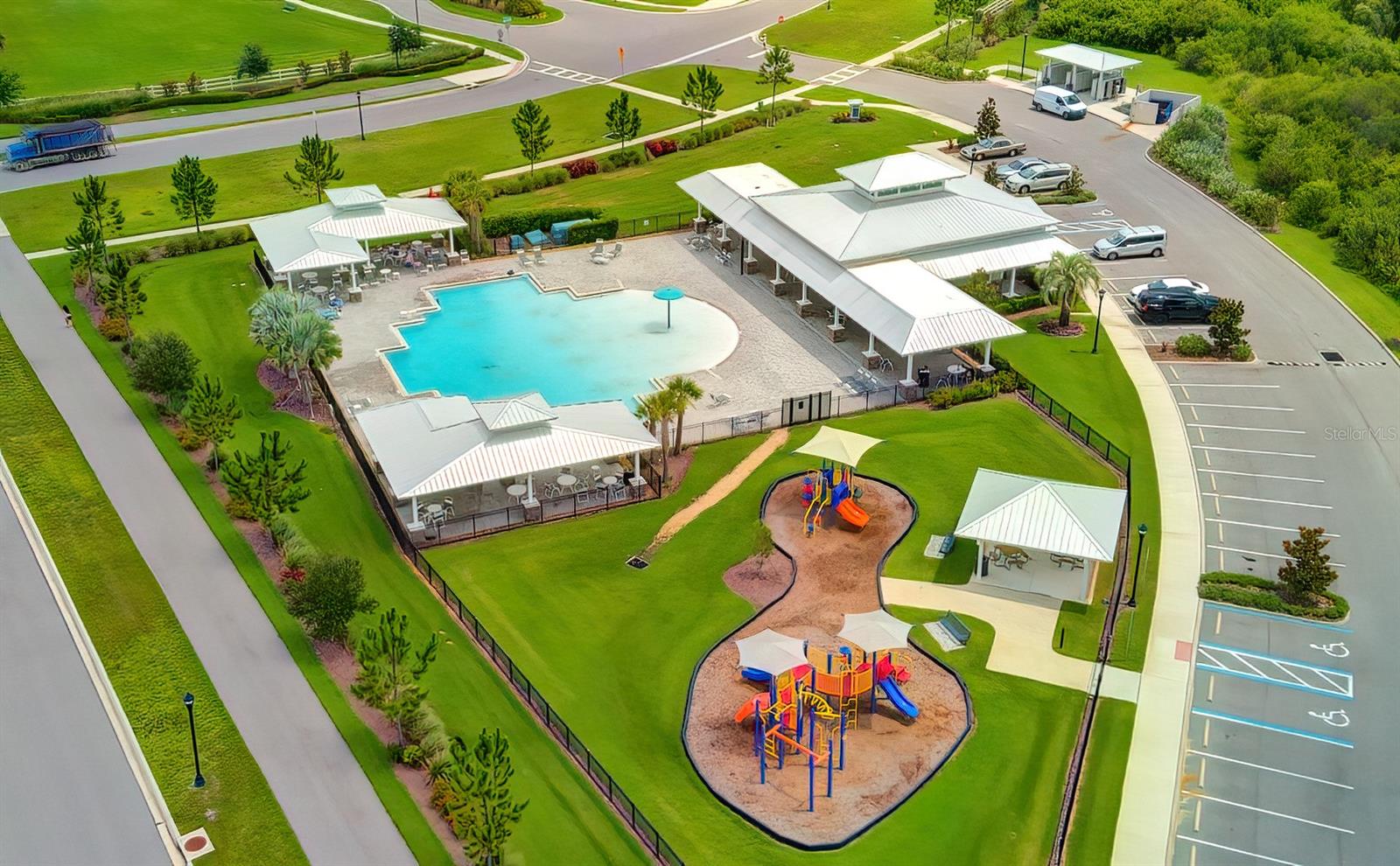 Image 46 of 53 For 18184 Turning Leaf Circle