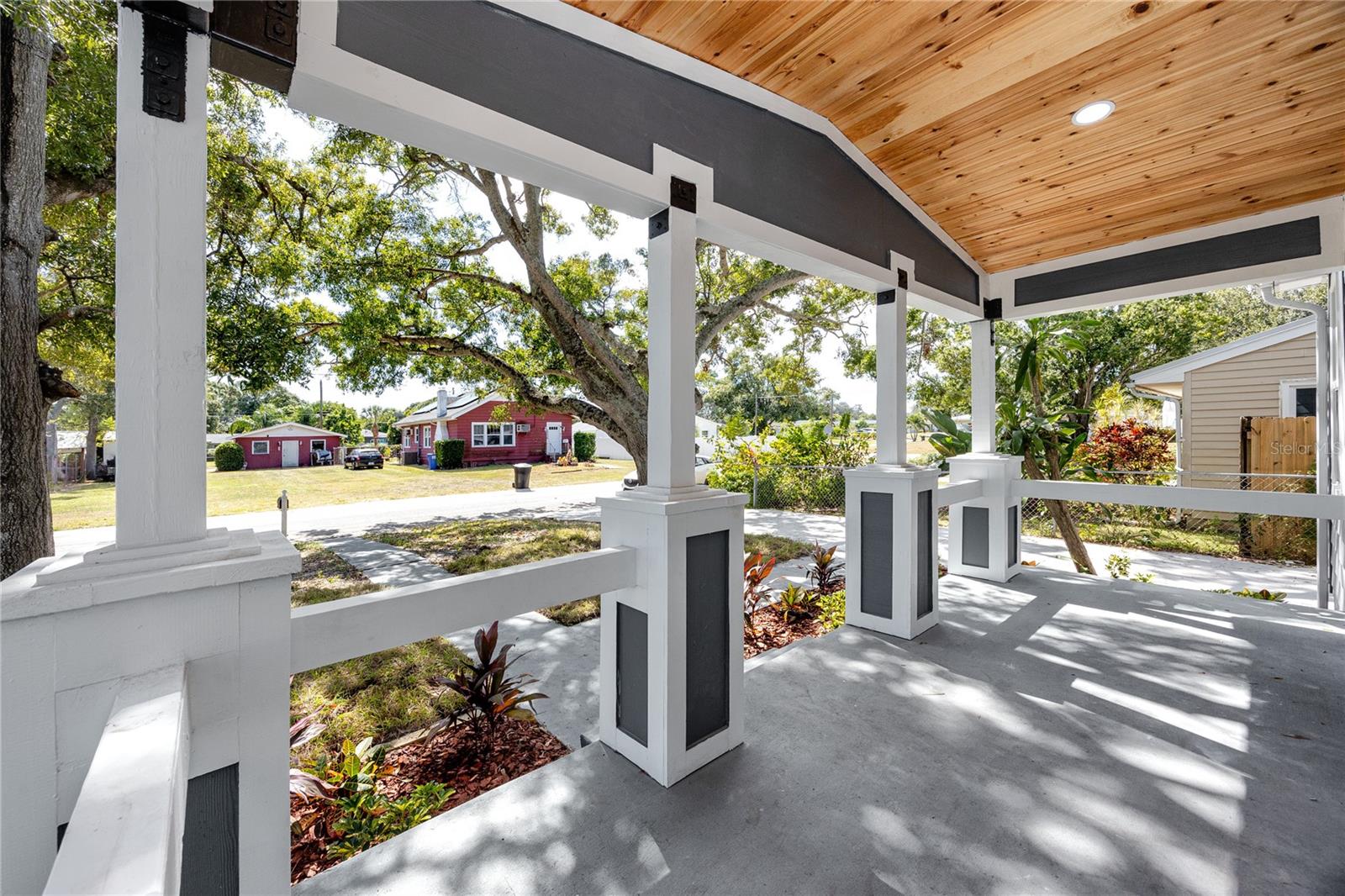 Image 10 of 50 For 4229 35th Avenue N