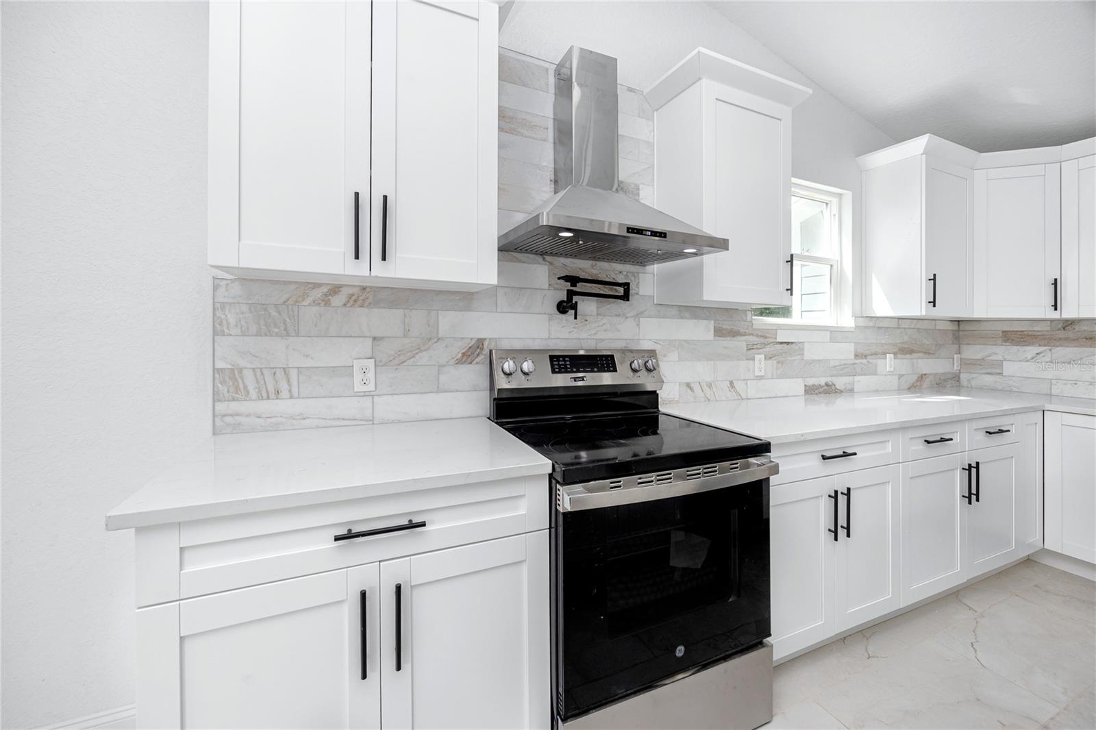 Image 20 of 50 For 4229 35th Avenue N