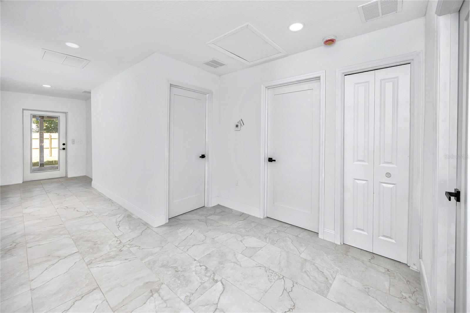 Image 26 of 50 For 4229 35th Avenue N