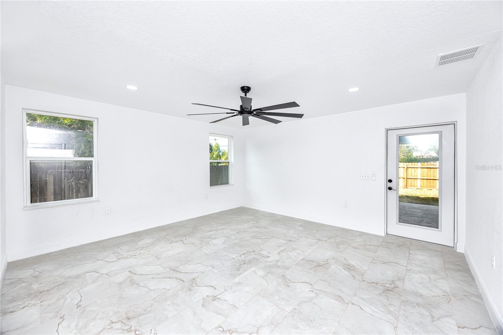 Image 29 of 50 For 4229 35th Avenue N