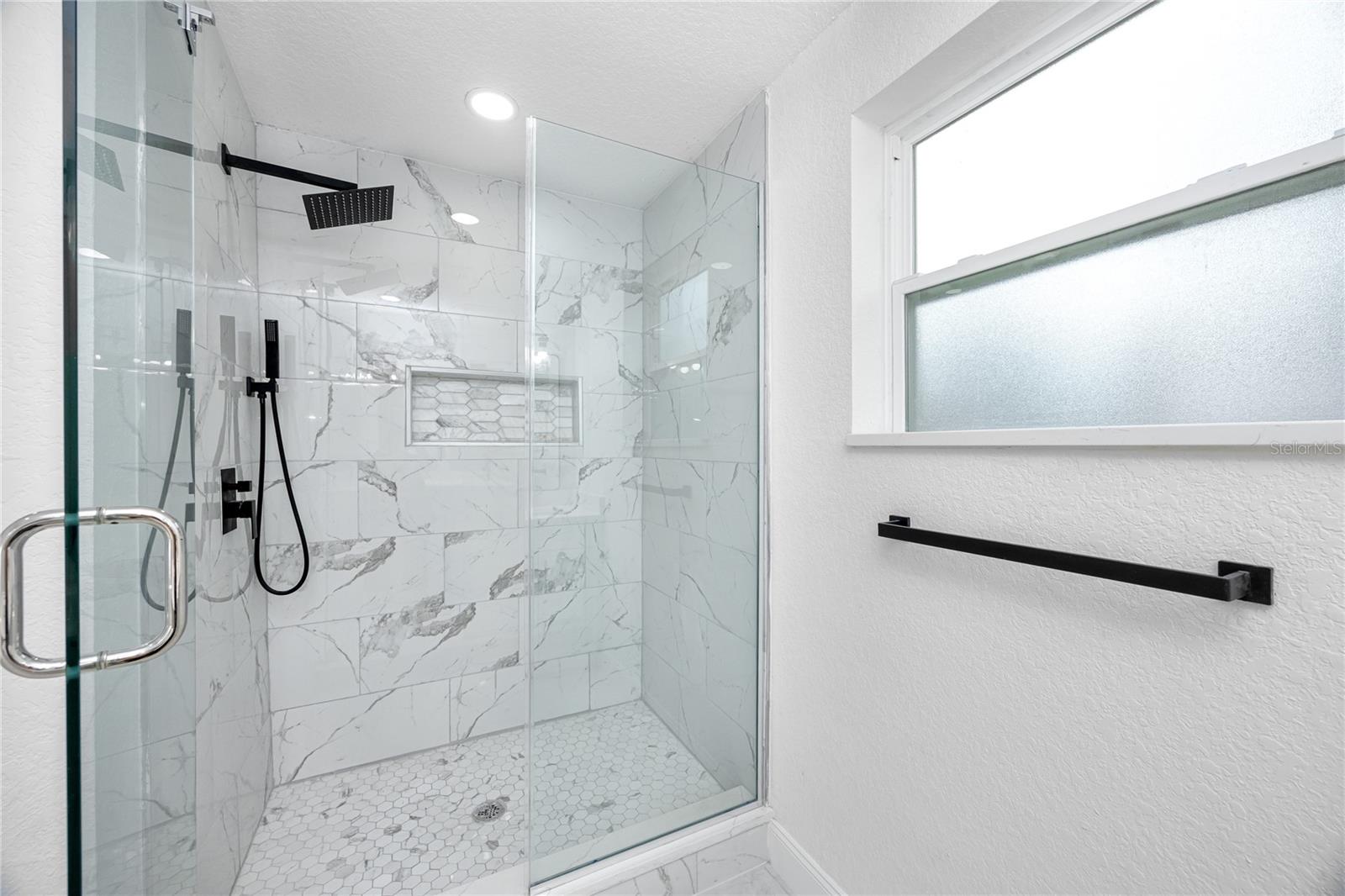 Image 33 of 50 For 4229 35th Avenue N