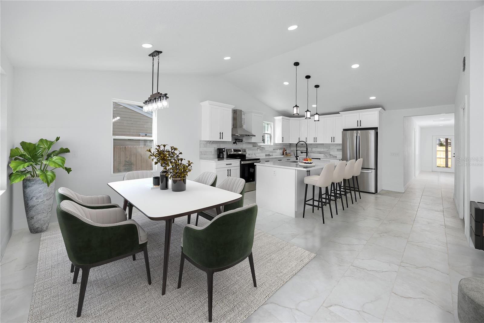 Image 4 of 50 For 4229 35th Avenue N