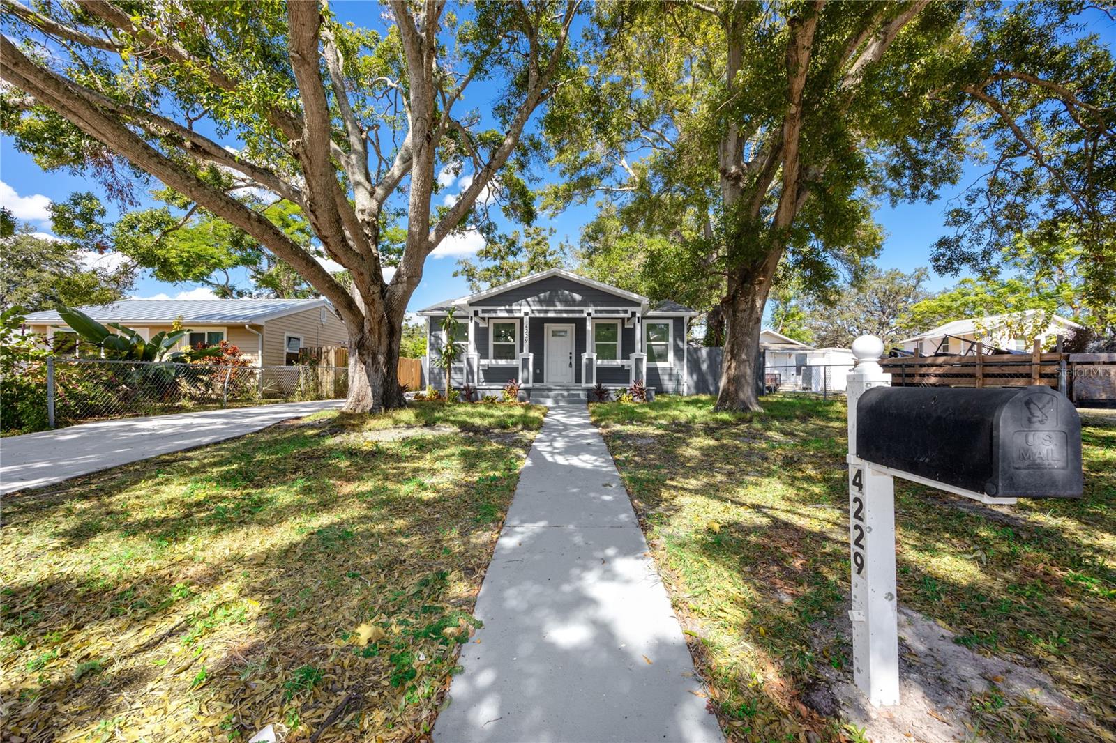 Image 6 of 50 For 4229 35th Avenue N