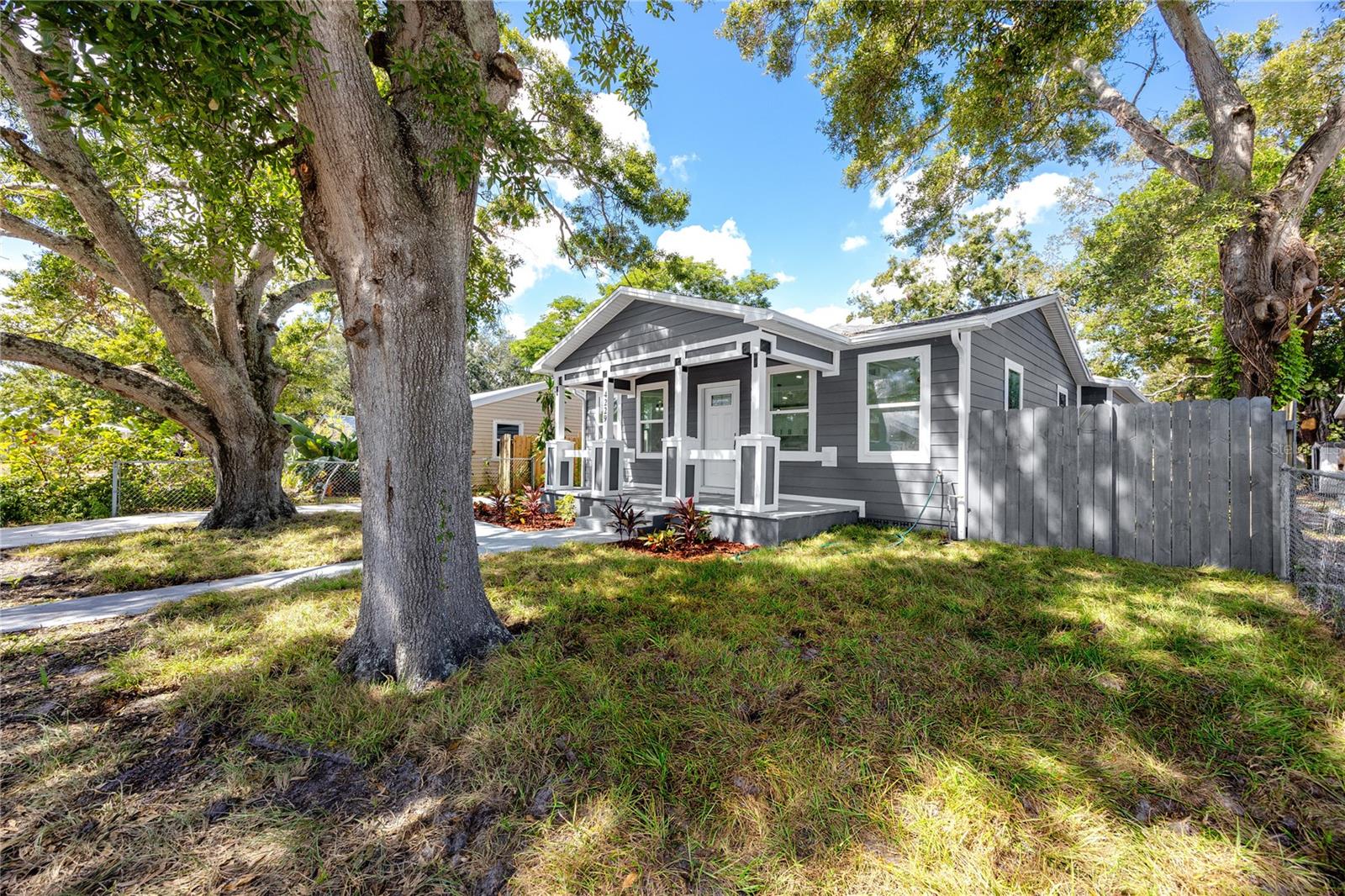 Image 7 of 50 For 4229 35th Avenue N