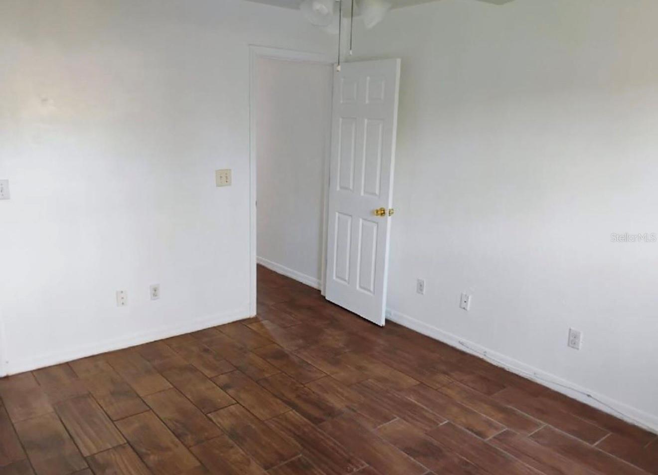 Image 5 of 5 For 7177 Balboa Drive 7177