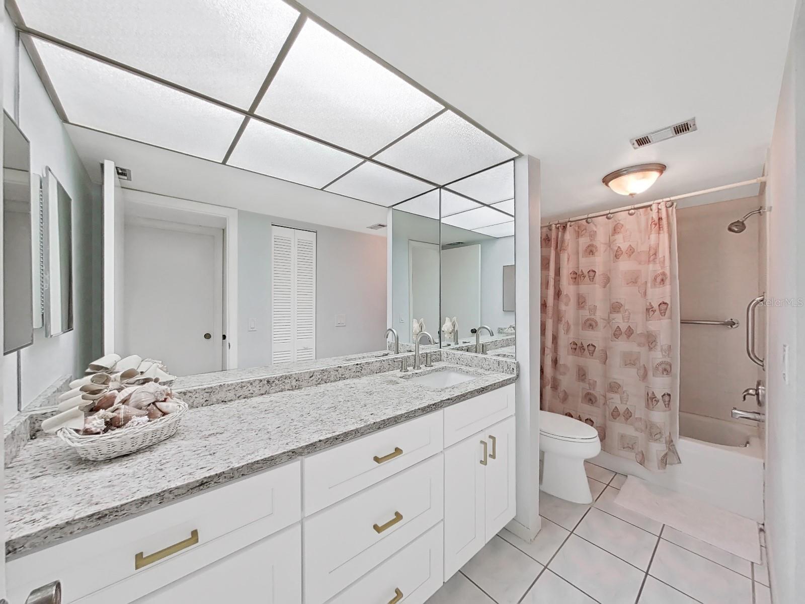 Image 38 of 54 For 203 Mariner Drive 203