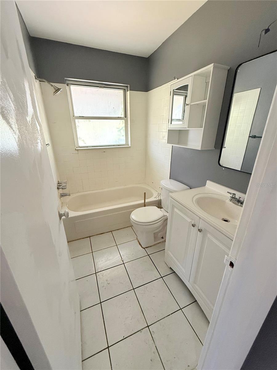 Image 8 of 13 For 731 71st Avenue N