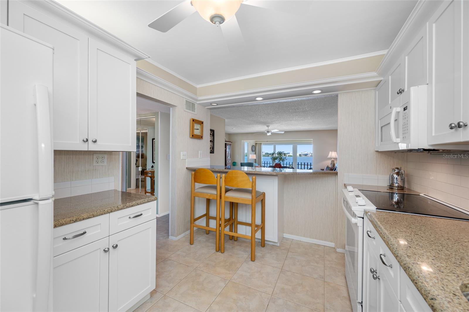 Image 10 of 83 For 868 Bayway Boulevard 317