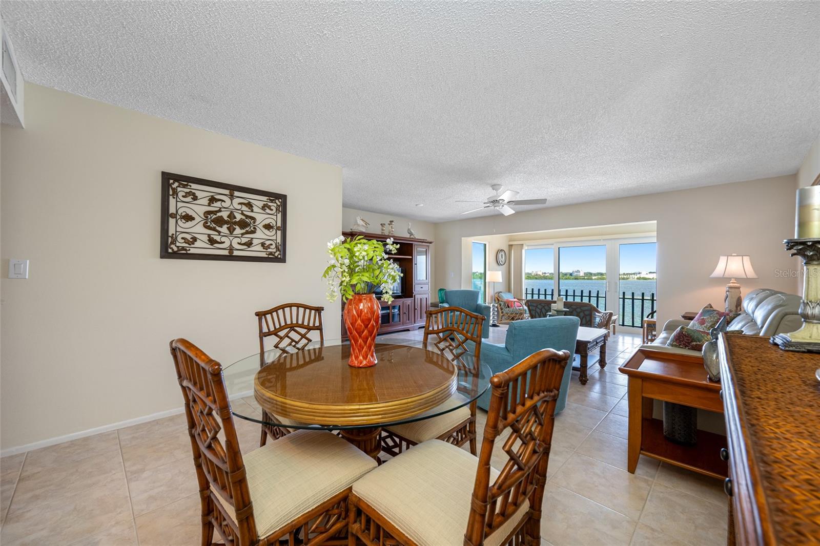 Image 13 of 83 For 868 Bayway Boulevard 317