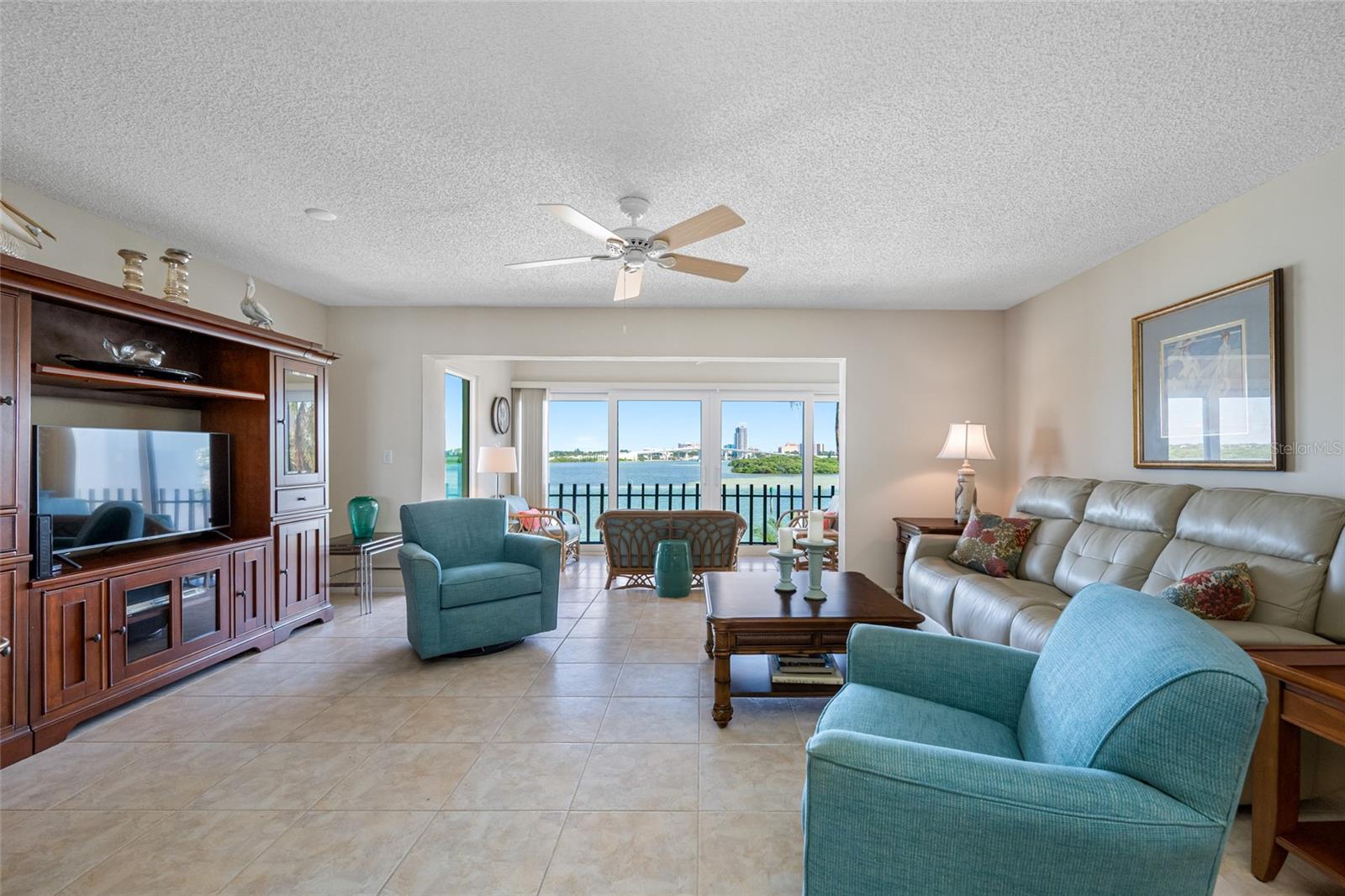Image 16 of 83 For 868 Bayway Boulevard 317
