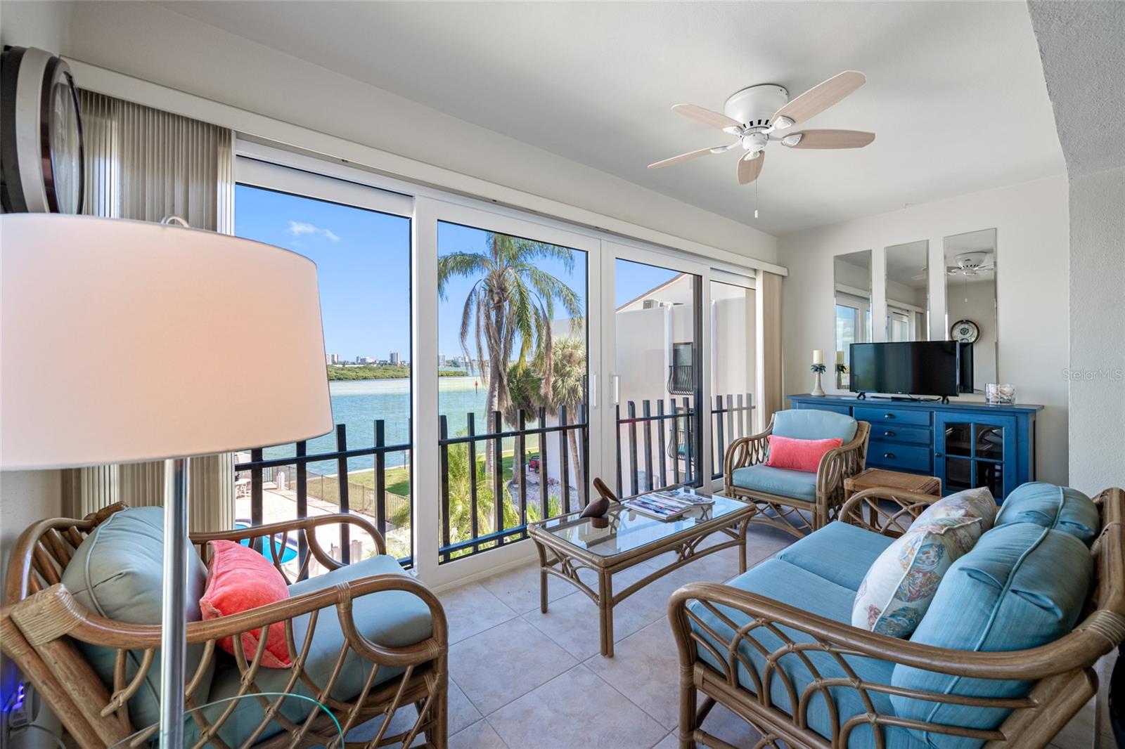 Image 18 of 83 For 868 Bayway Boulevard 317