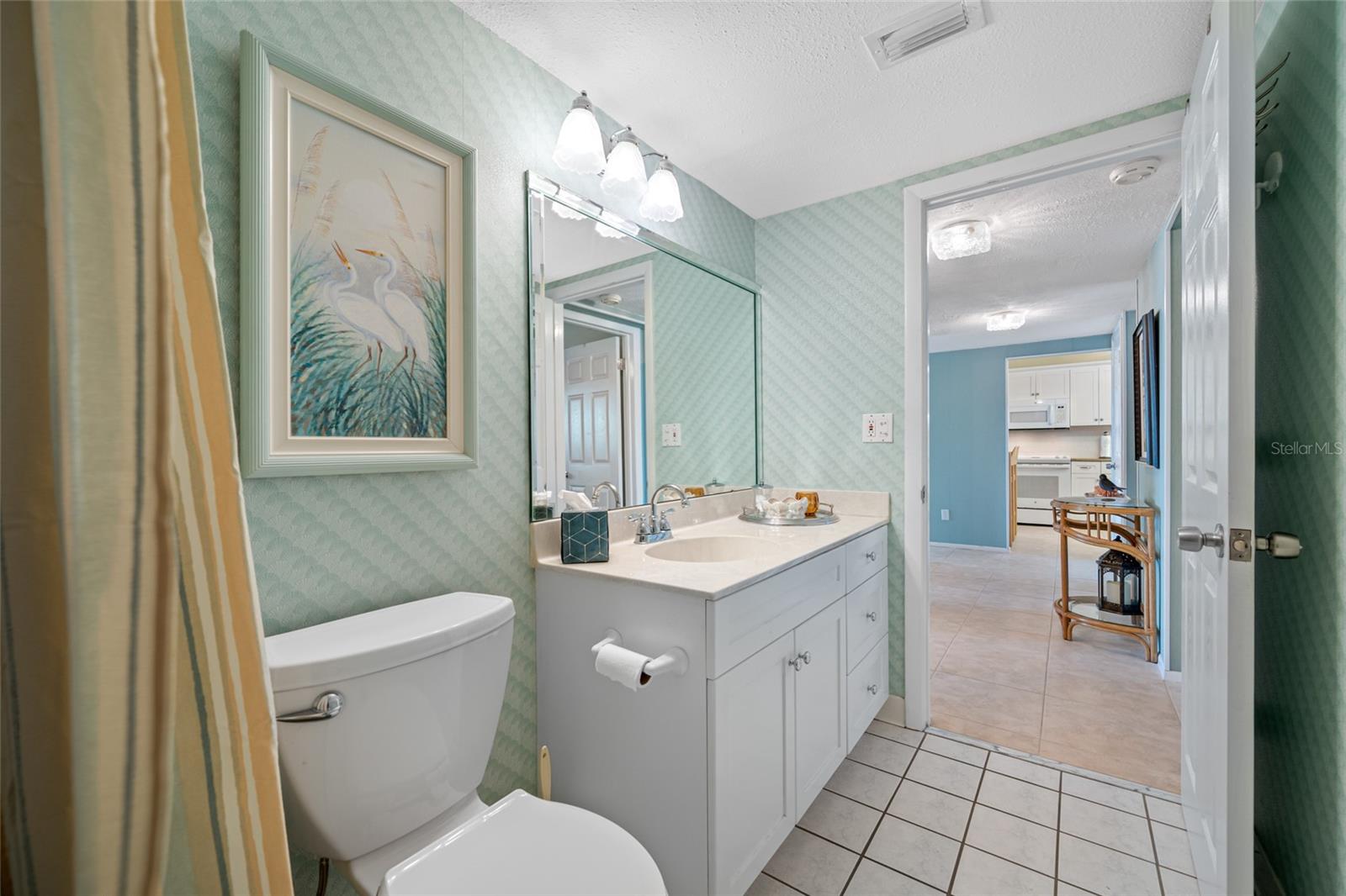 Image 24 of 83 For 868 Bayway Boulevard 317