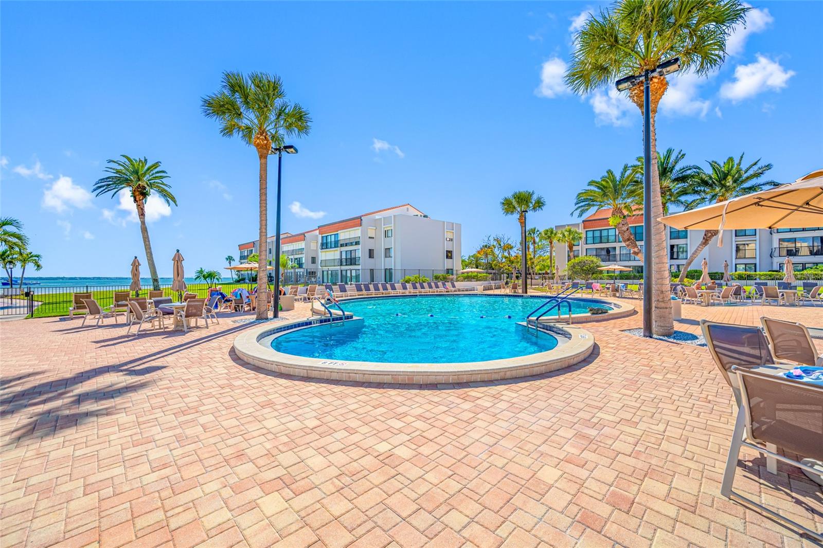 Image 38 of 83 For 868 Bayway Boulevard 317
