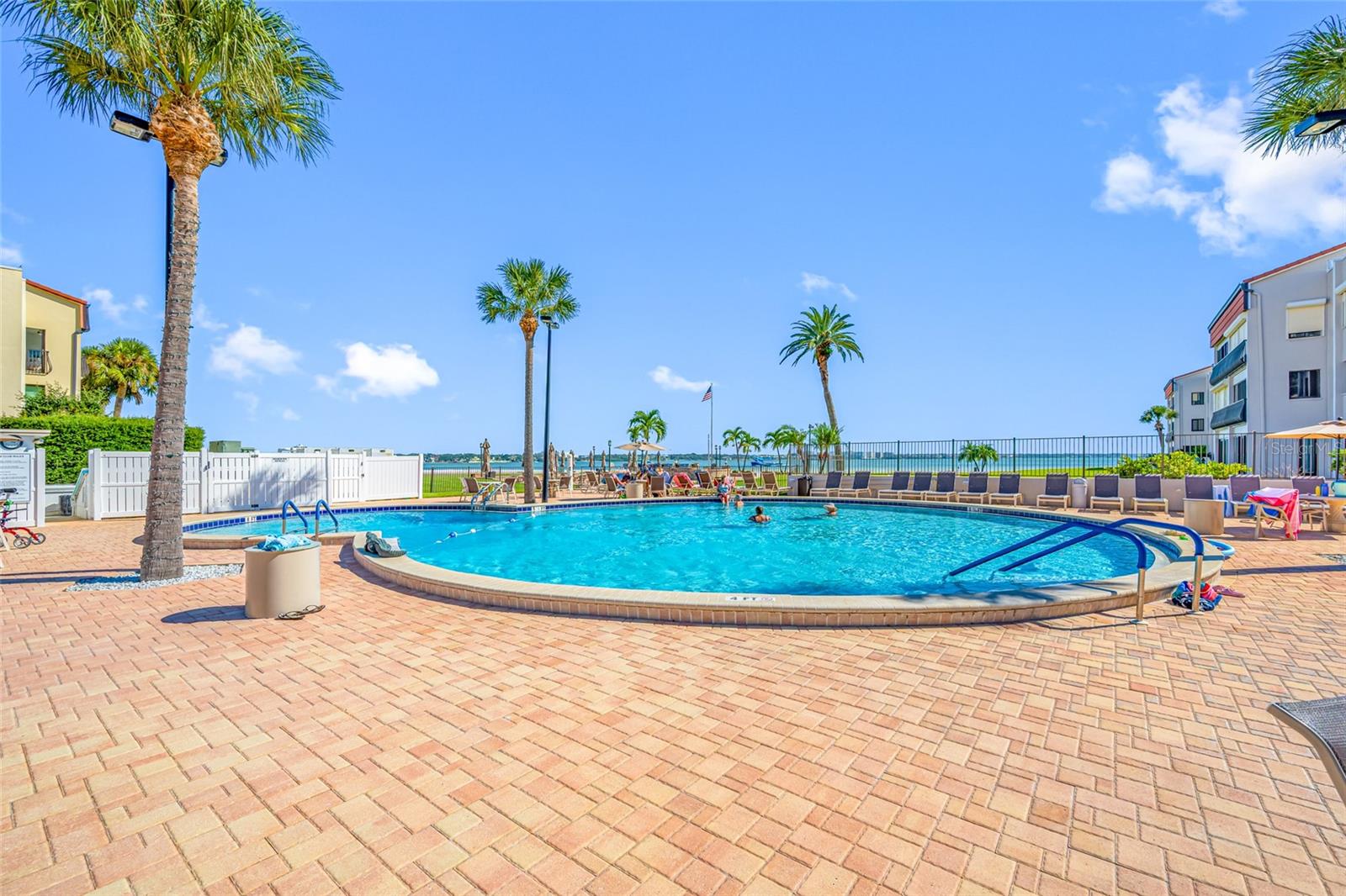 Image 39 of 83 For 868 Bayway Boulevard 317