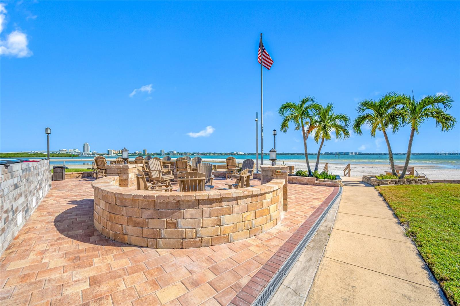 Image 44 of 83 For 868 Bayway Boulevard 317
