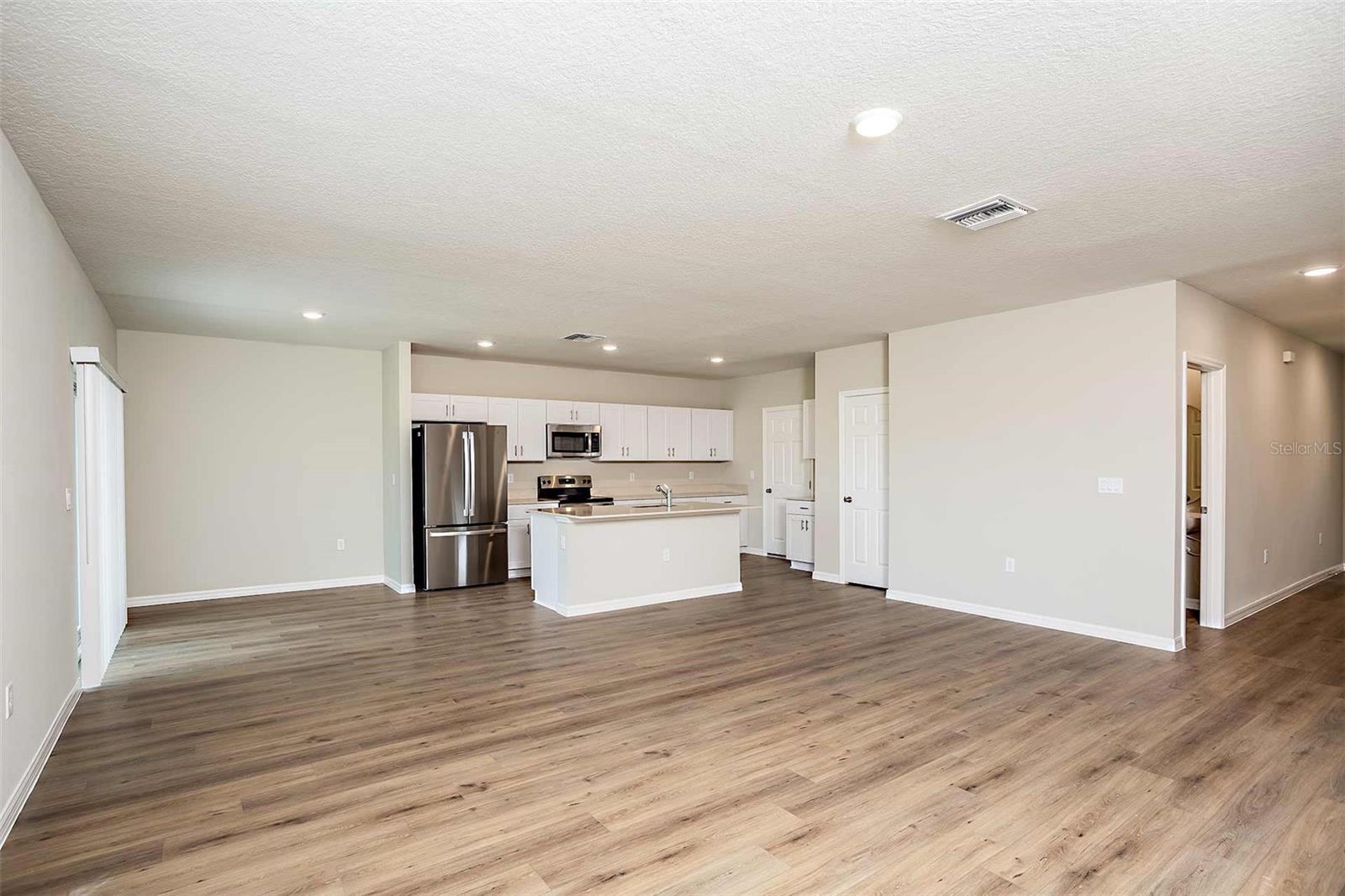 Image 8 of 28 For 6008 Prairie Run