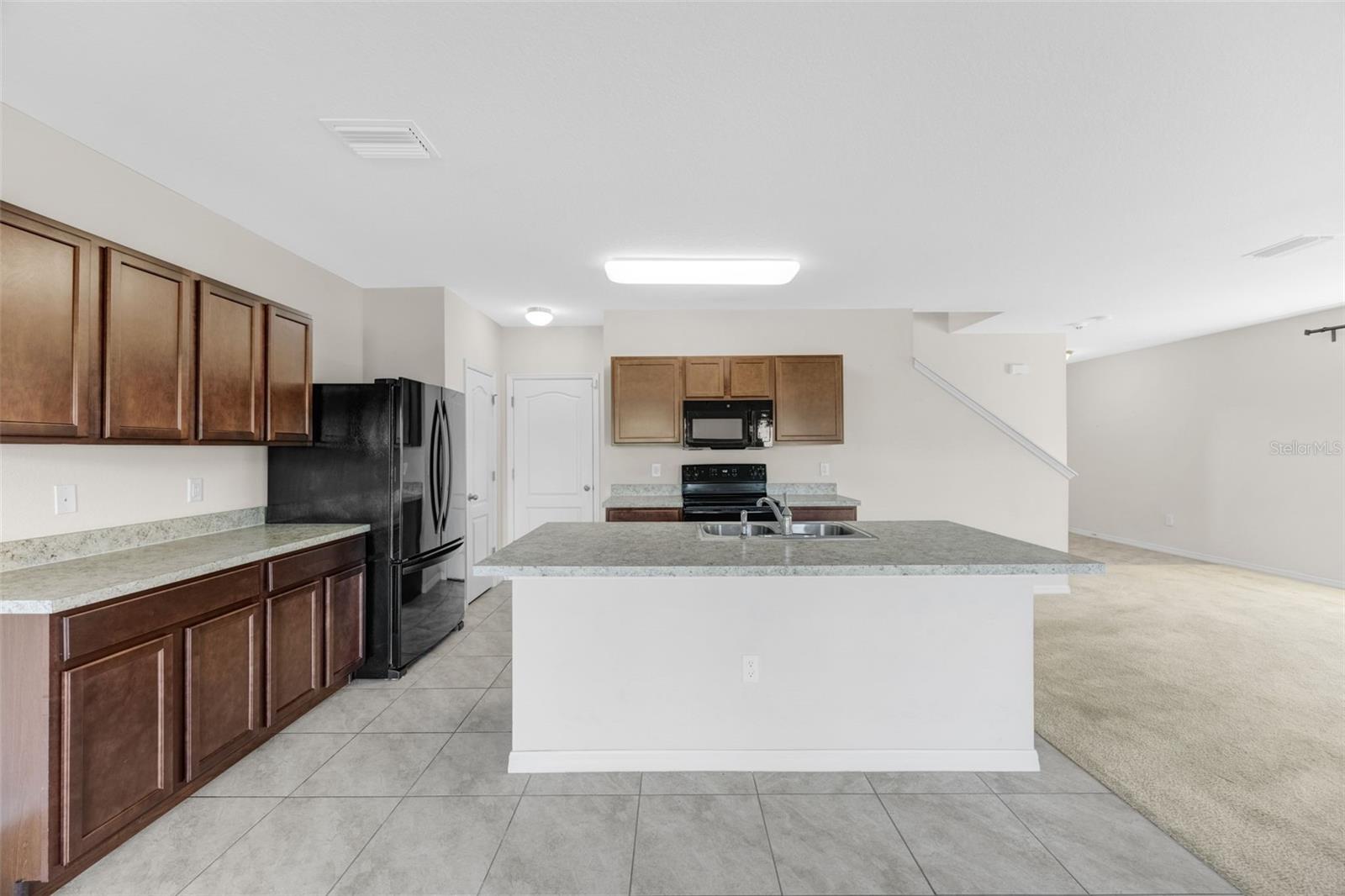 Image 16 of 43 For 11904 Grand Kempston Drive