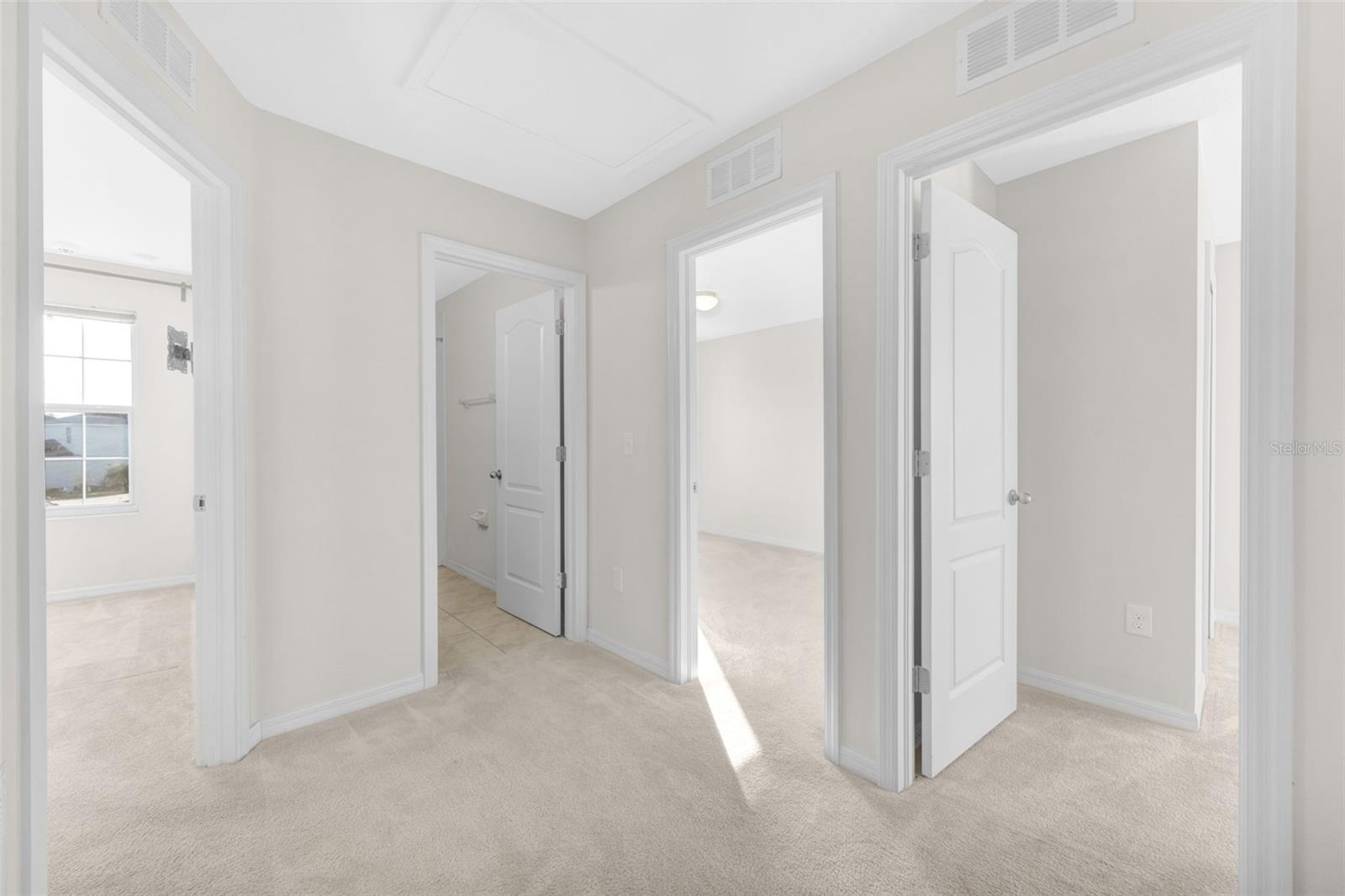Image 27 of 43 For 11904 Grand Kempston Drive