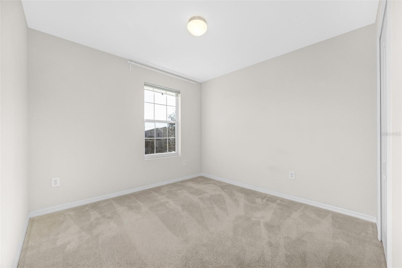 Image 33 of 43 For 11904 Grand Kempston Drive