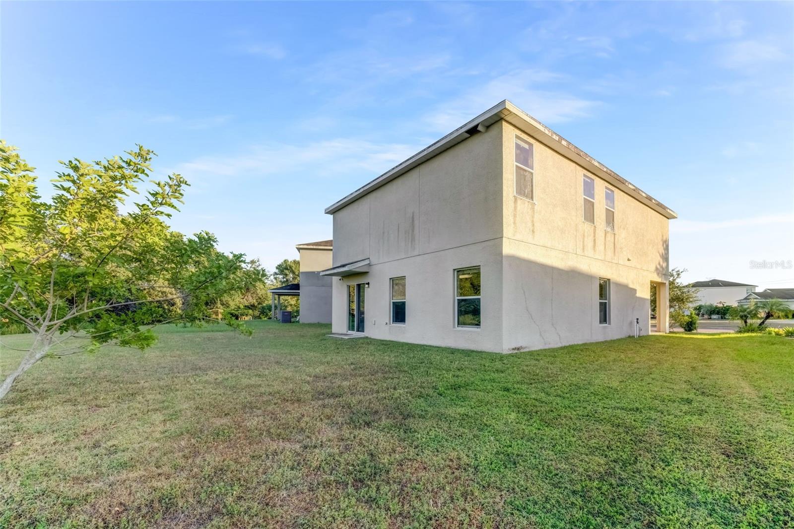 Image 40 of 43 For 11904 Grand Kempston Drive