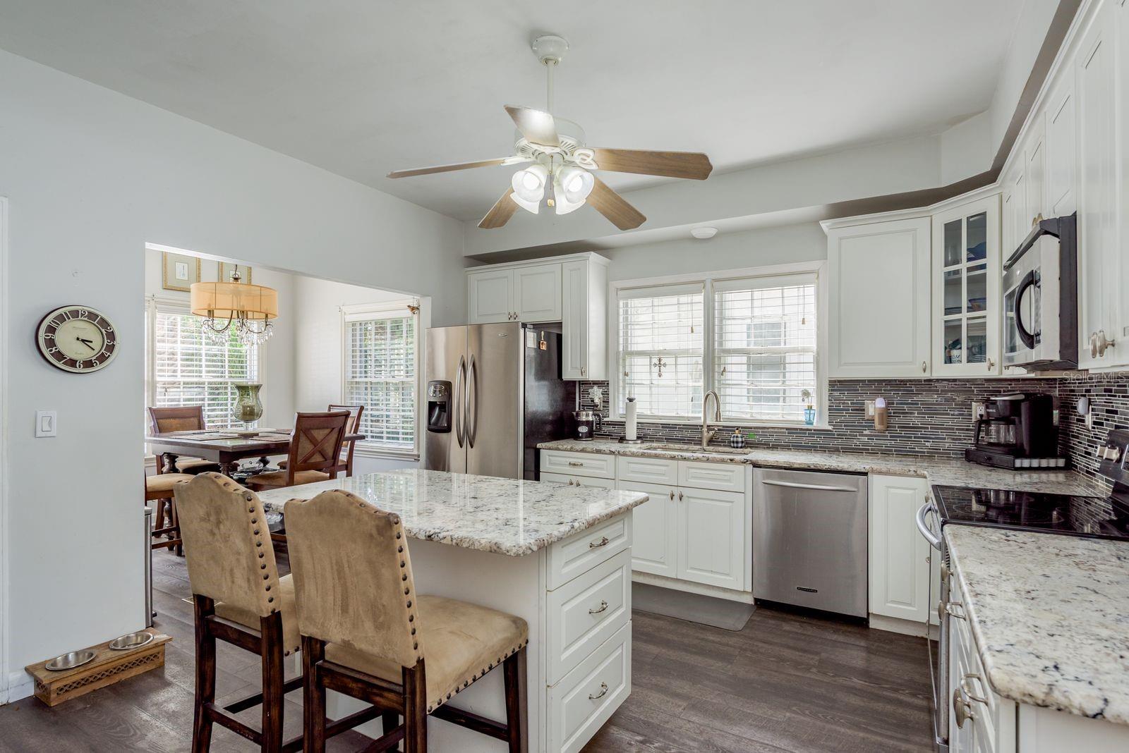 Image 12 of 77 For 1111 Line Street